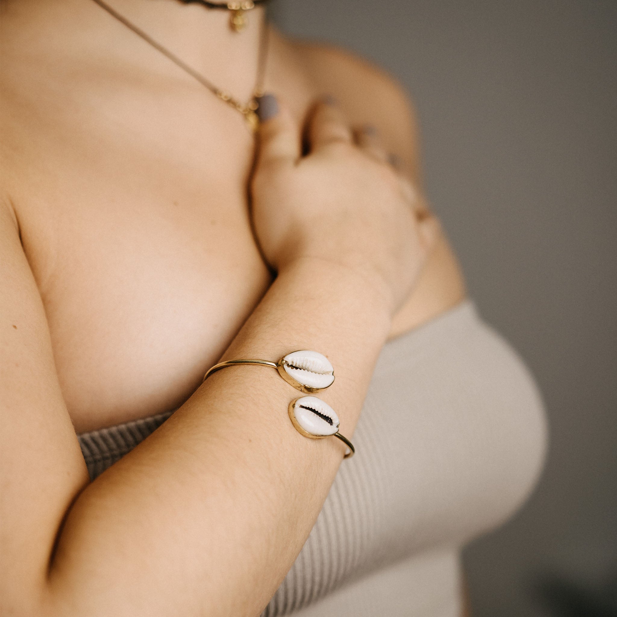 Cowrie Gold/Silver Bangle