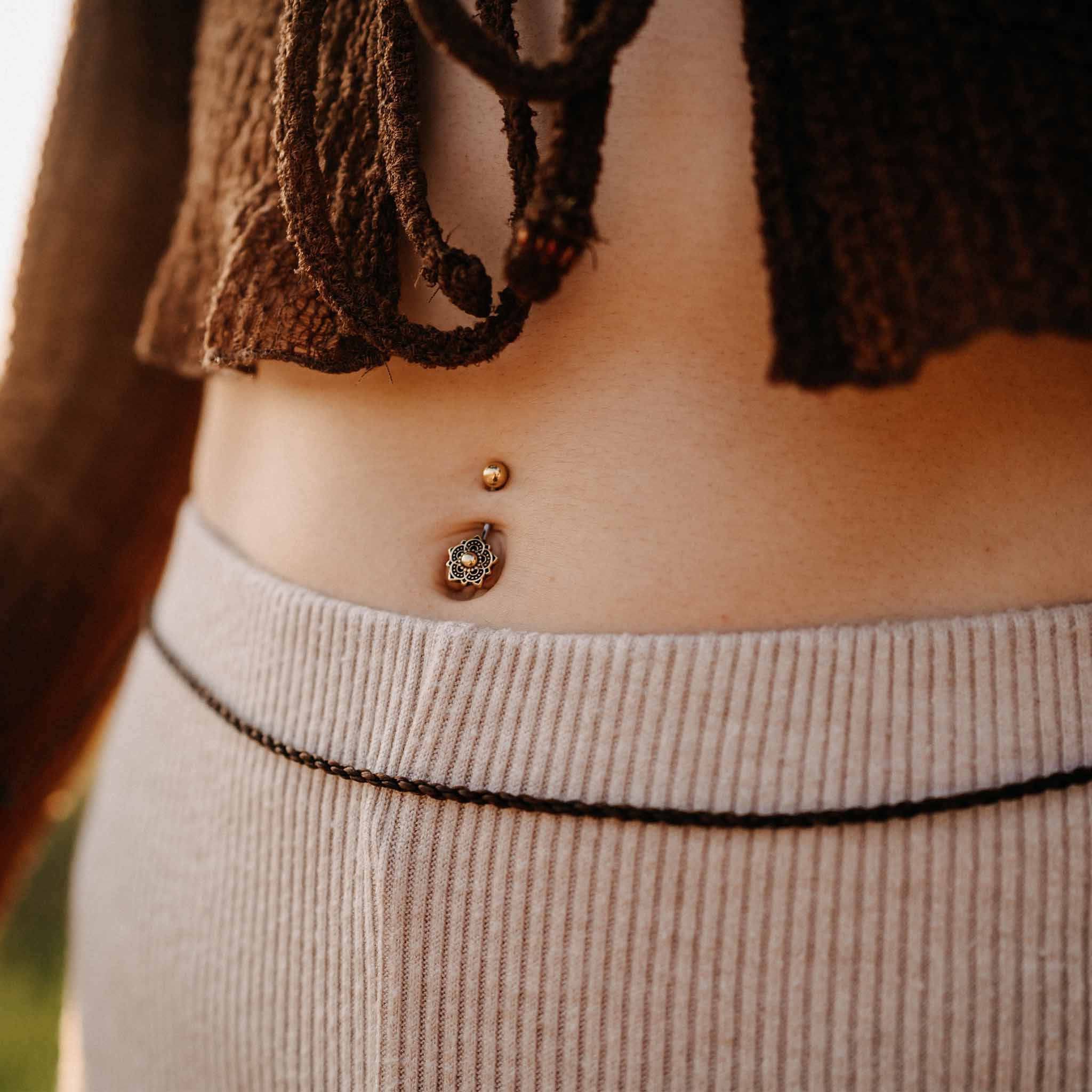 Cadena para el vientre marrón