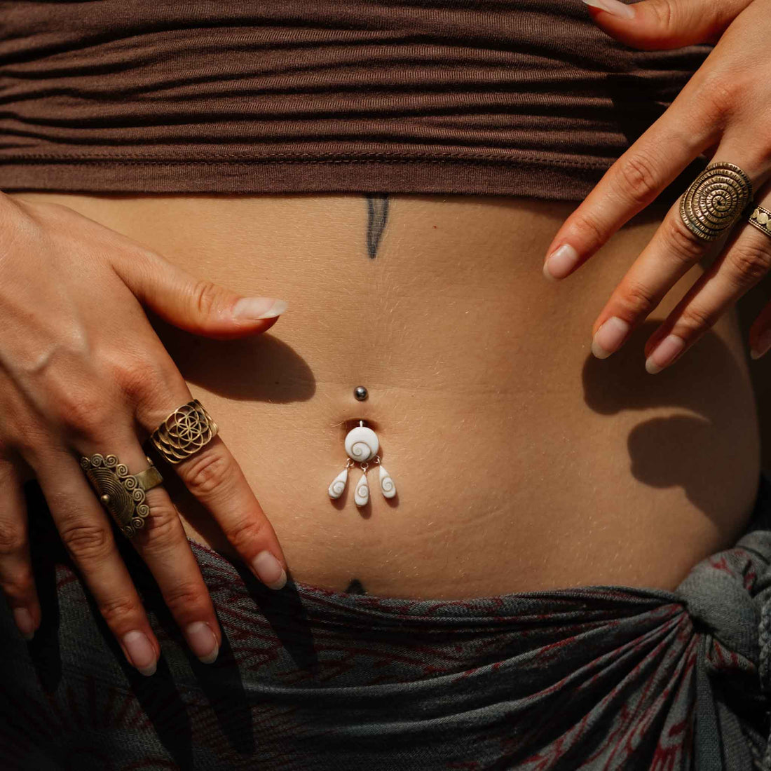 Belly button piercing Shelly