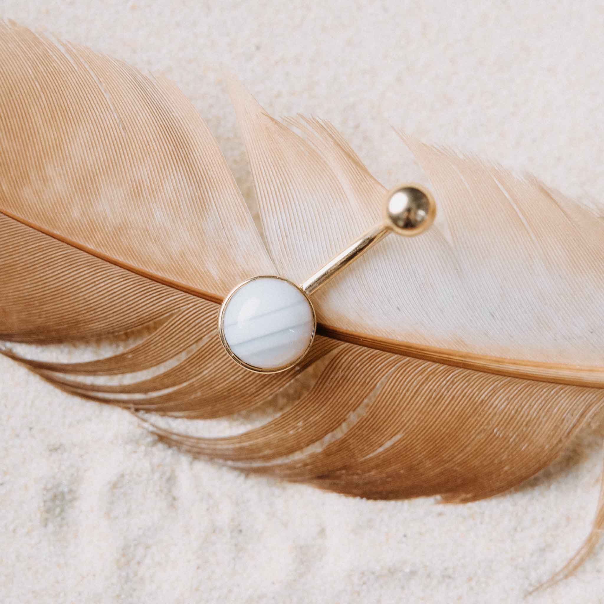 Belly button piercing Ira Agate Gold