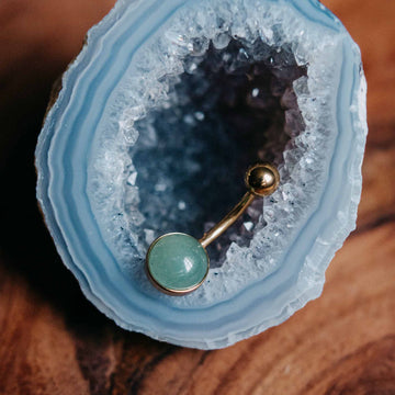 Belly button piercing Ira Jade Gold