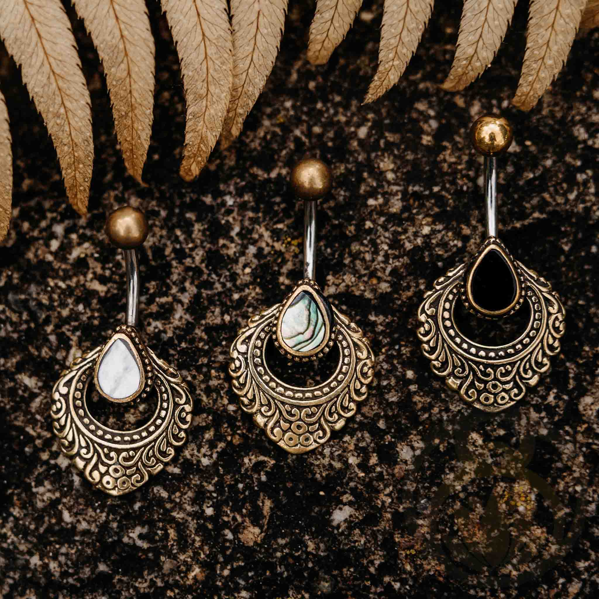 Belly Button Piercing Brynhild Gold Healing Stone