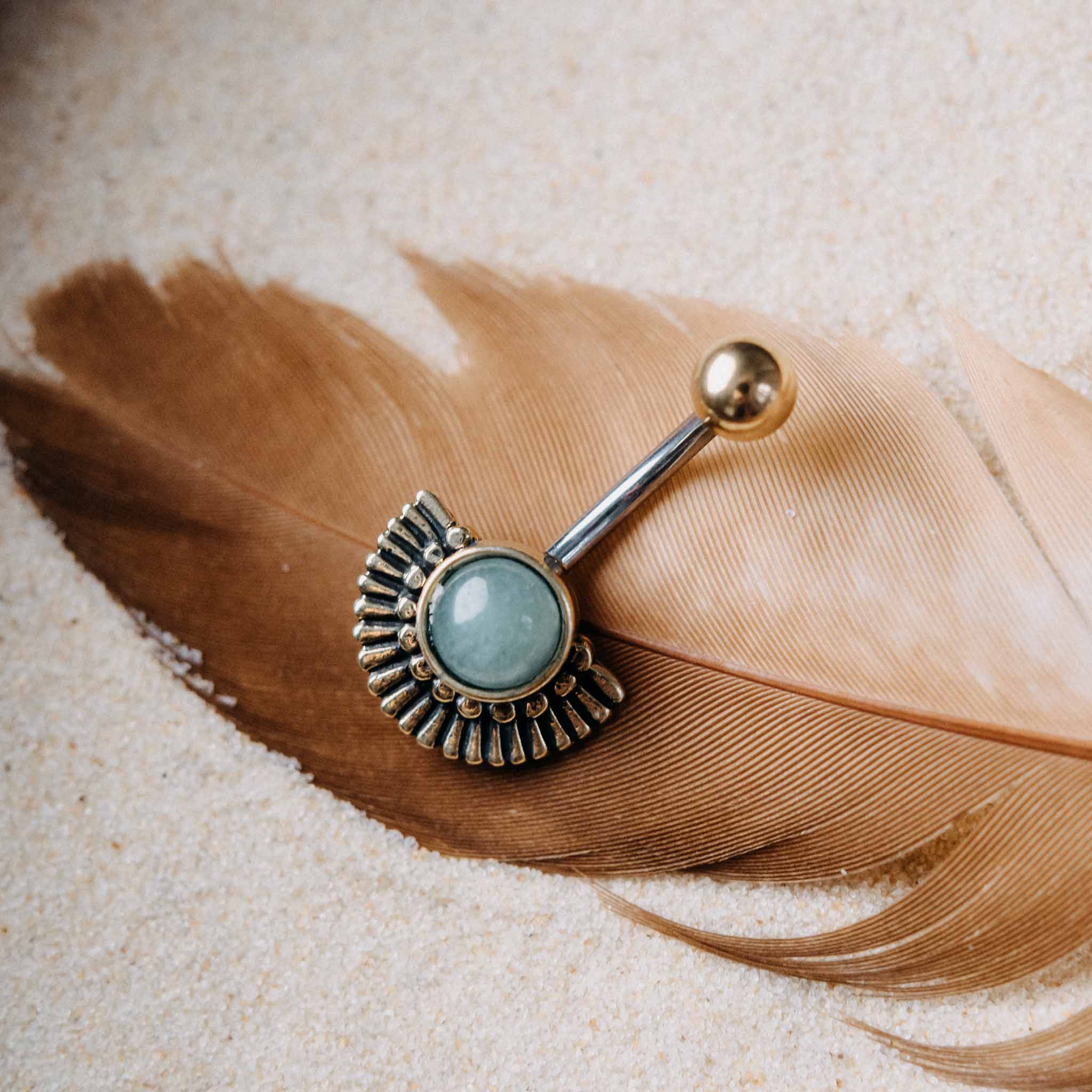 Belly button piercing Sven Gold Jade