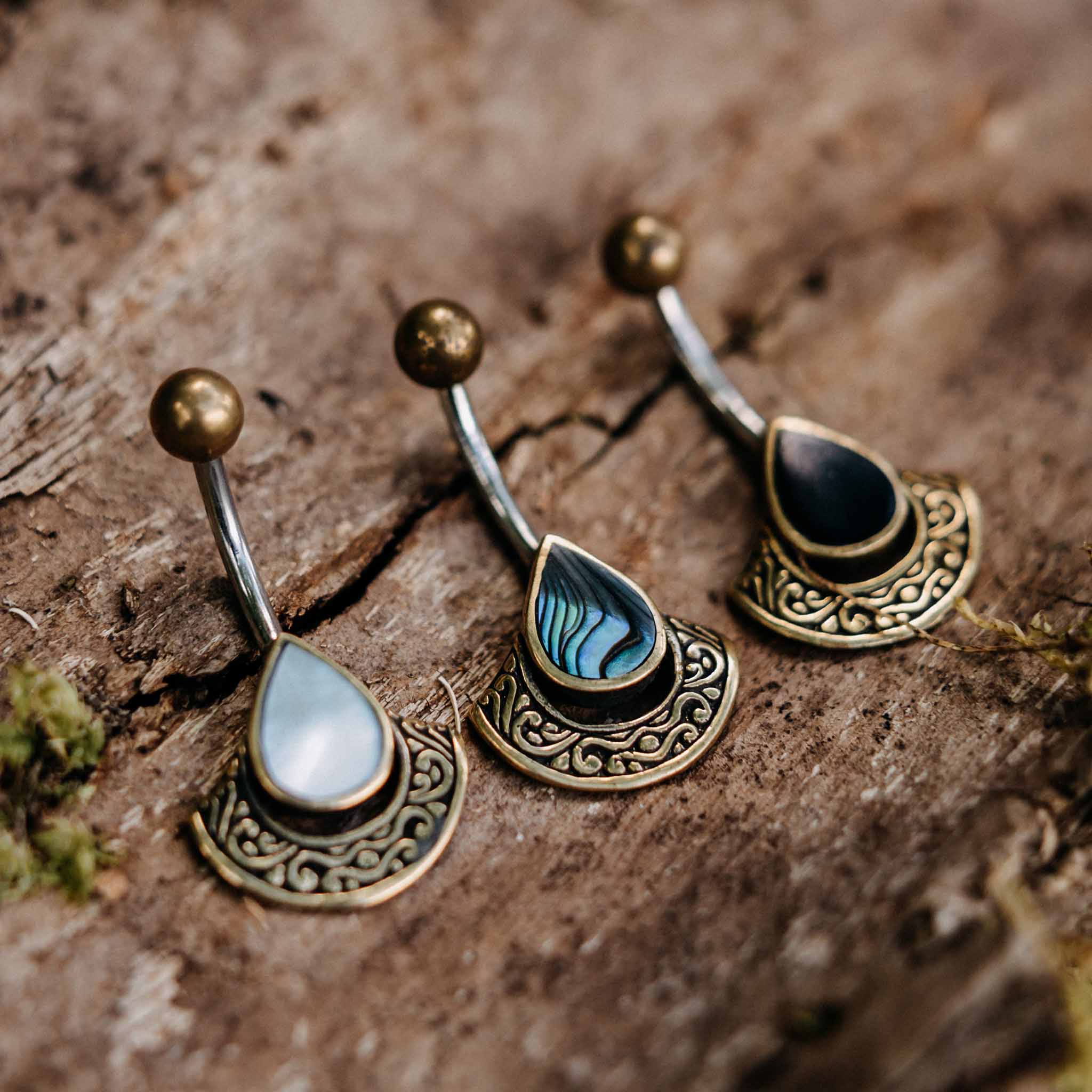 Belly Button Piercing Freya Gold Healing Stone