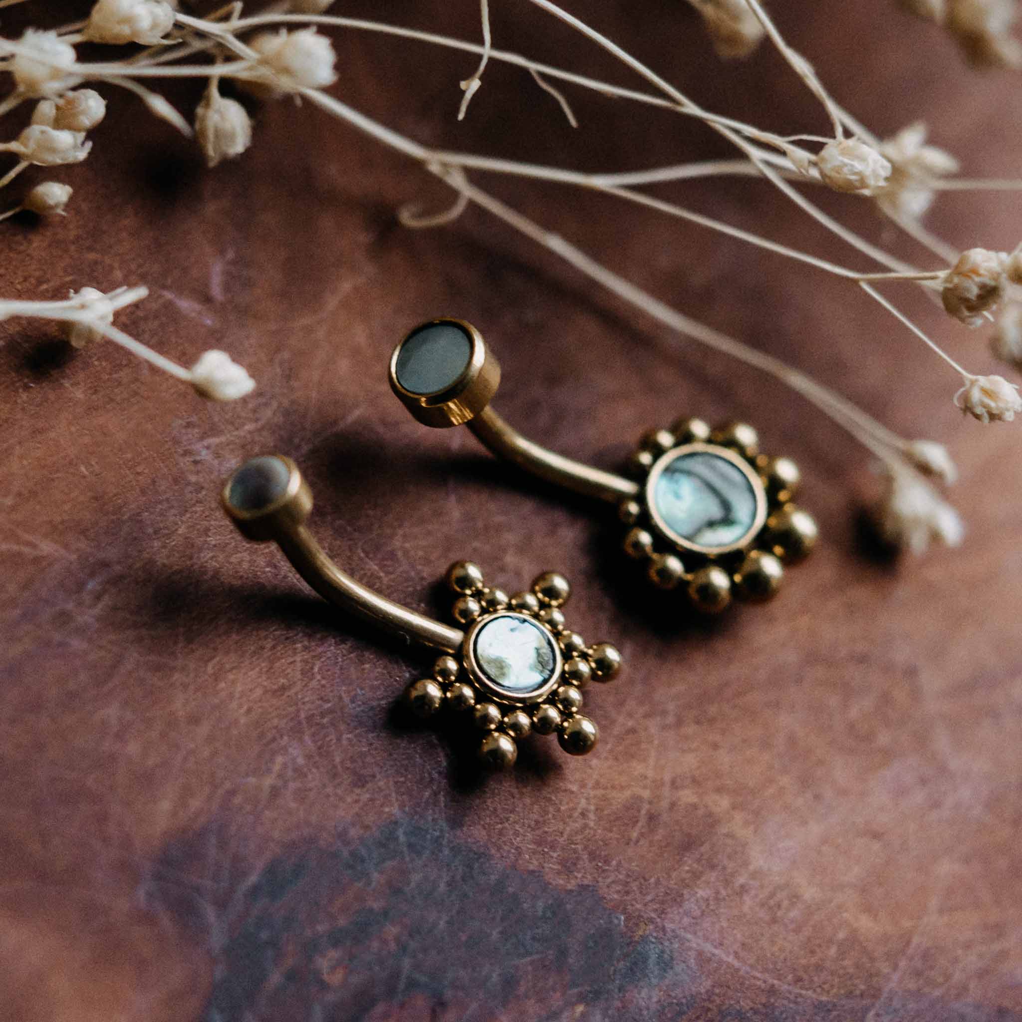 Belly button piercing Stig Gold Abalone