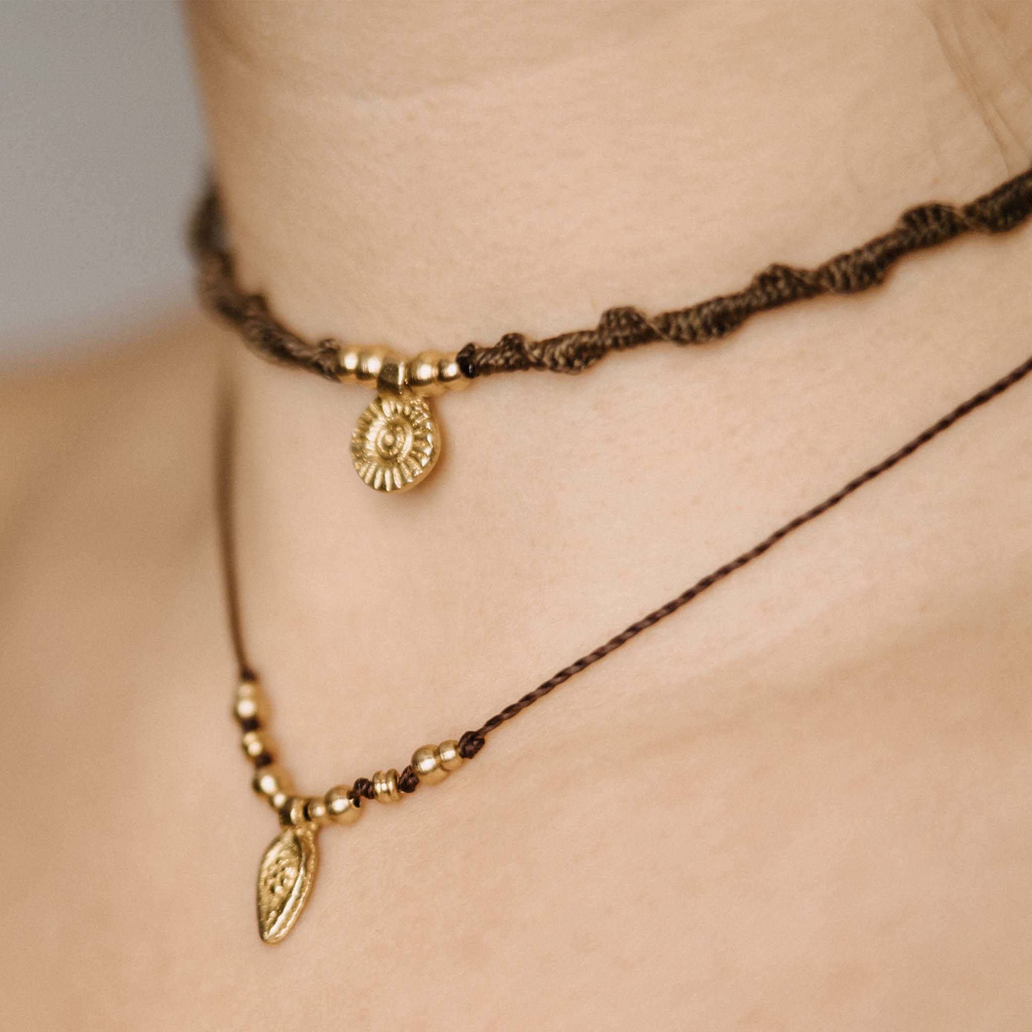 Rainha Brown Gold Necklace
