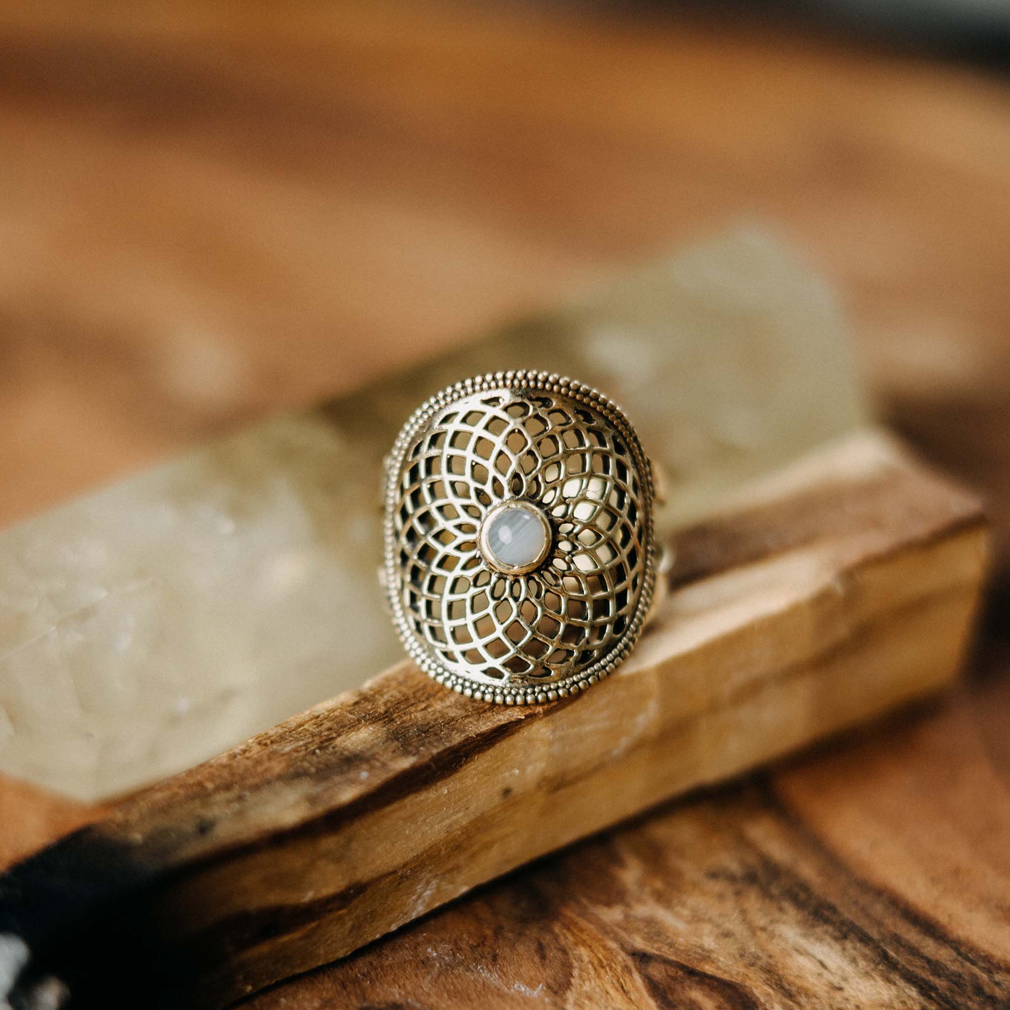 Kari Gold Agate Ring