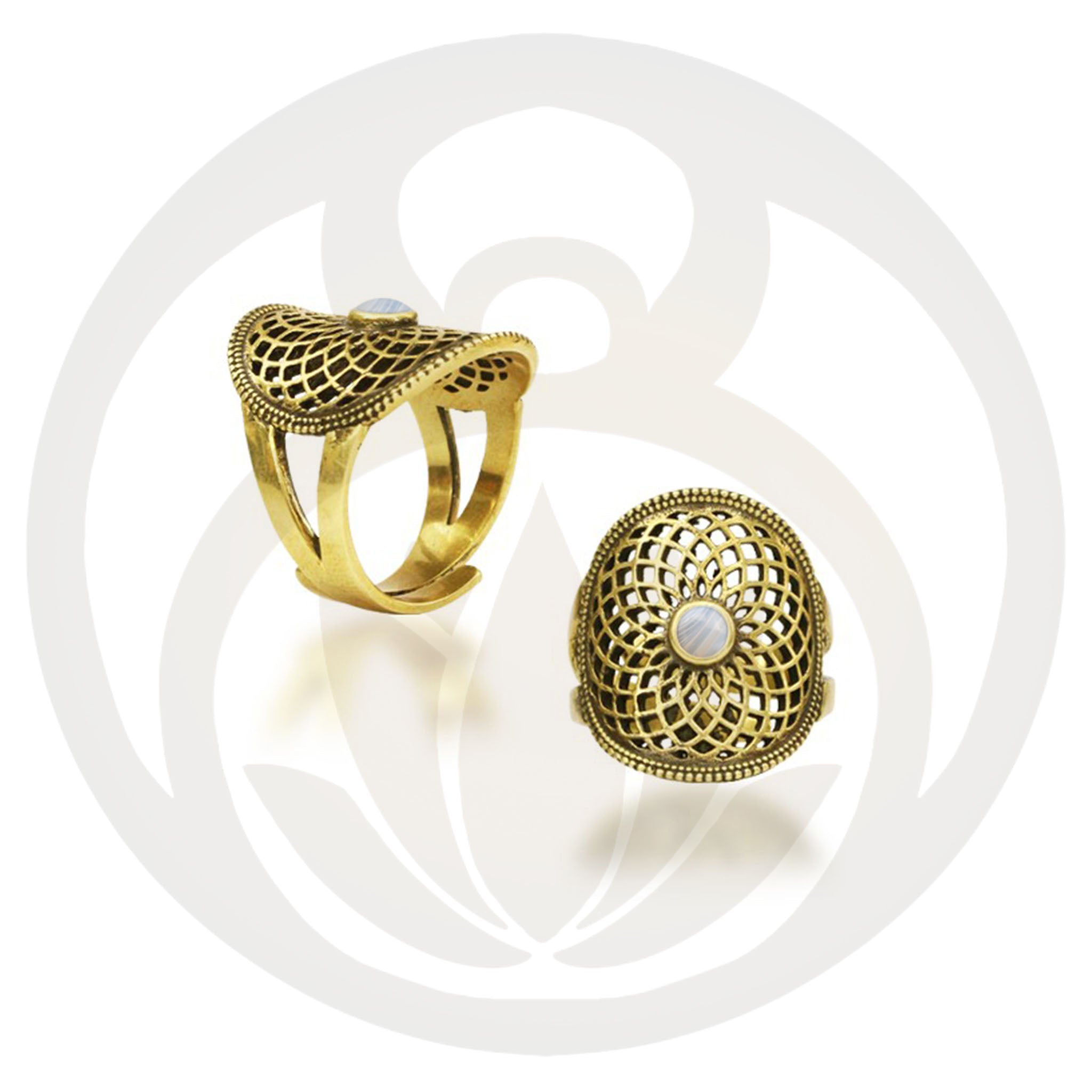 Kari Gold Agate Ring