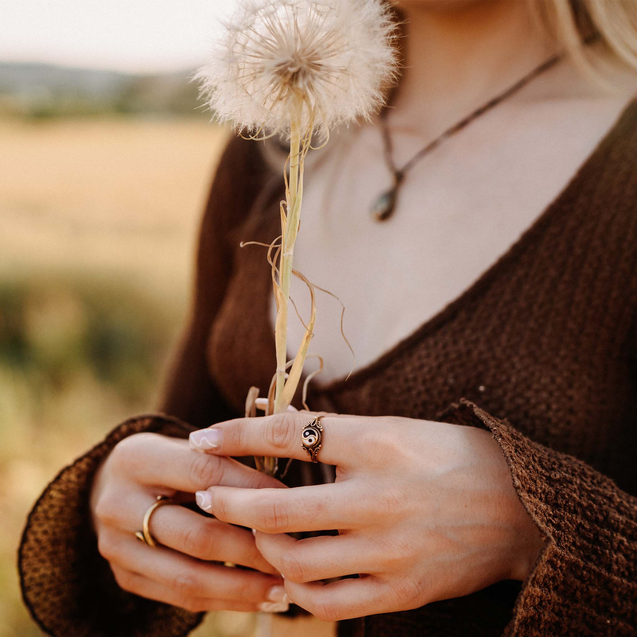 Finger ring Yin Yang Gold