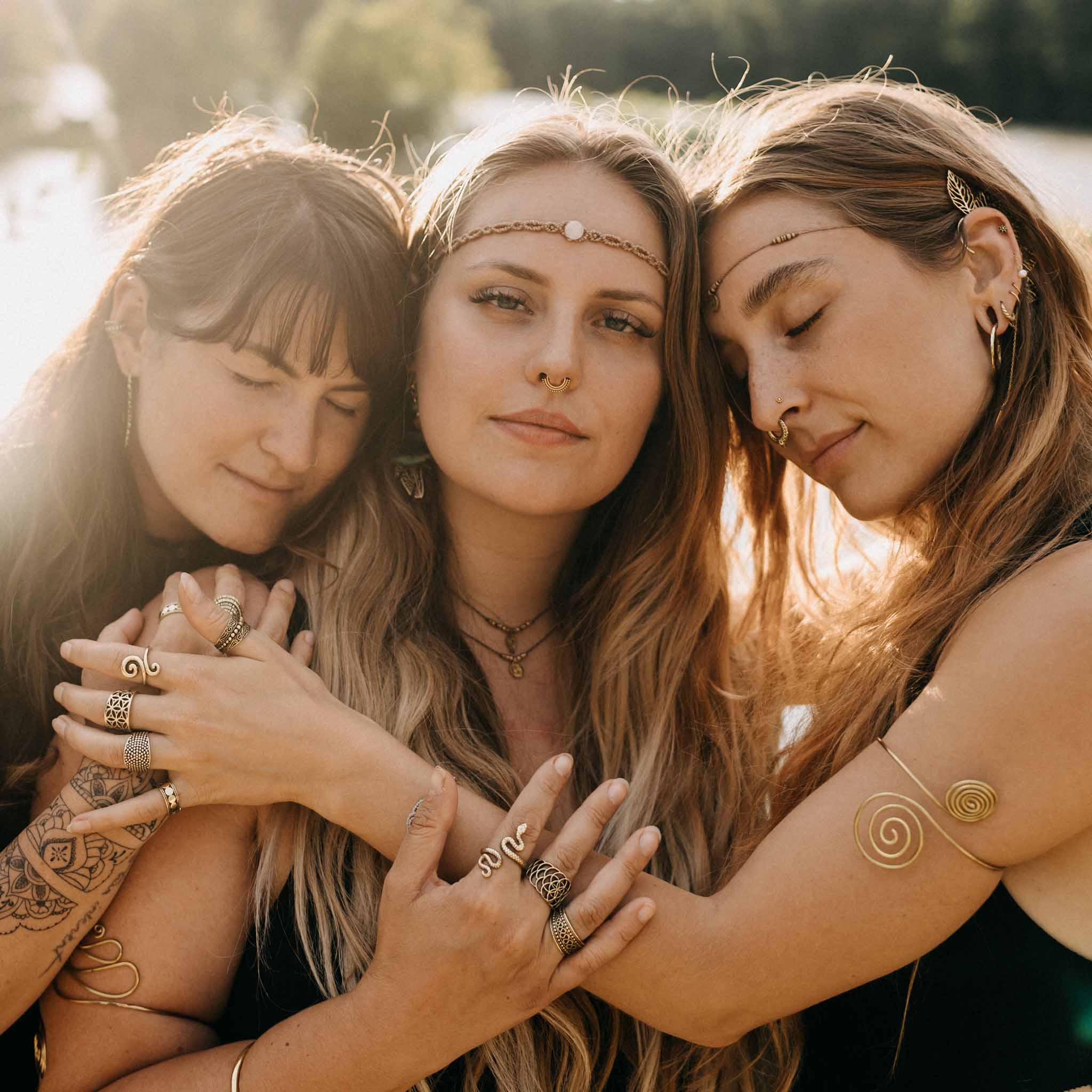 Finger ring Serpent Gold