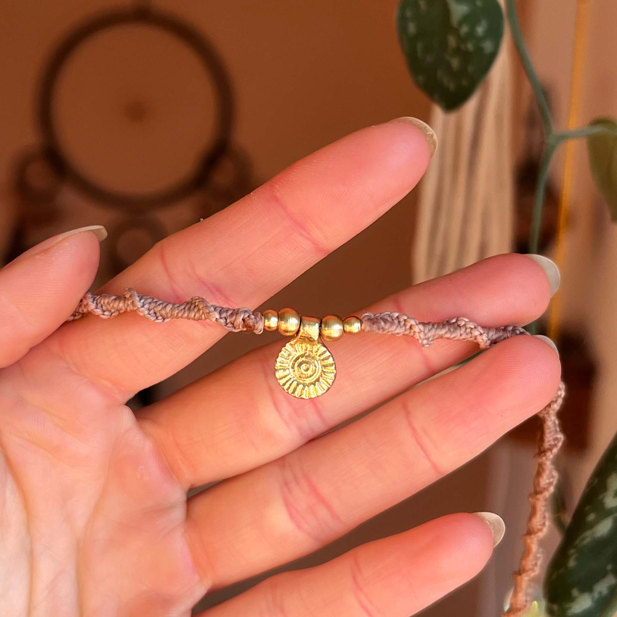 Rainha Rose Gold Necklace