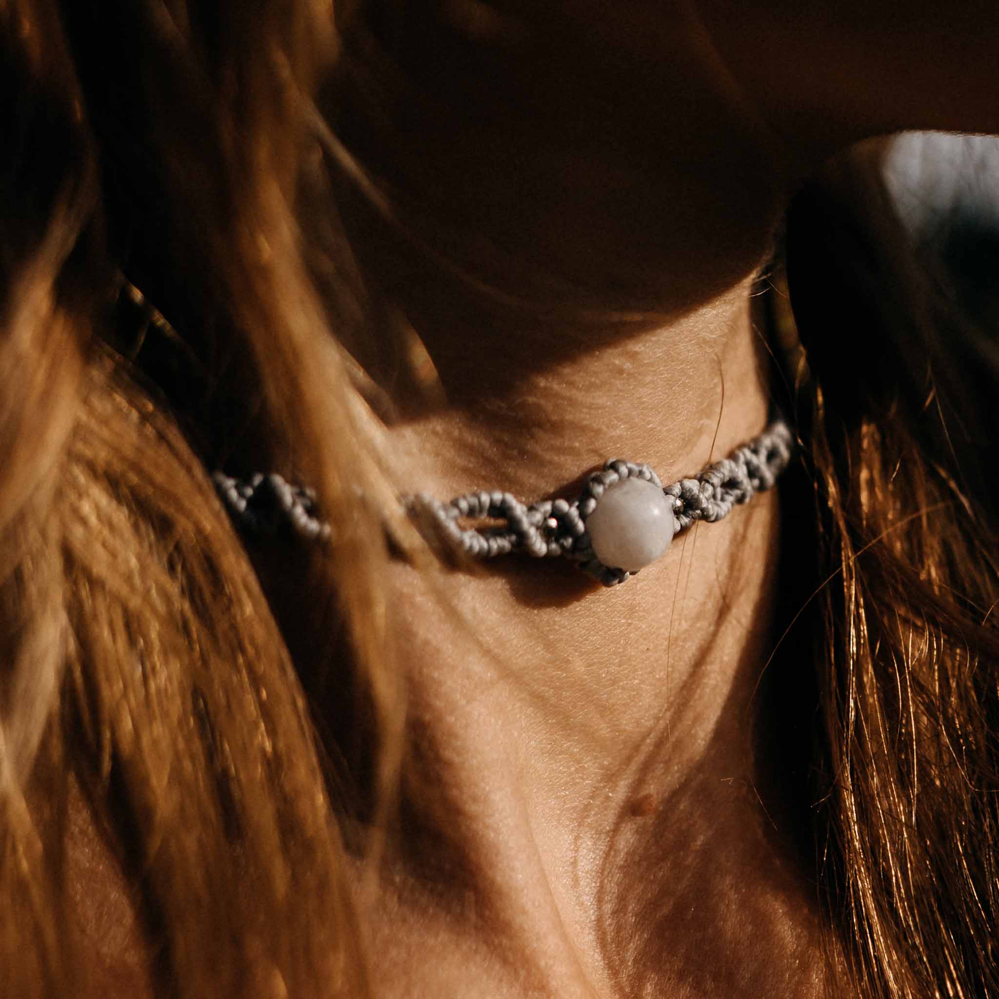 Halskette Elaruna Grau Silber Mondstein