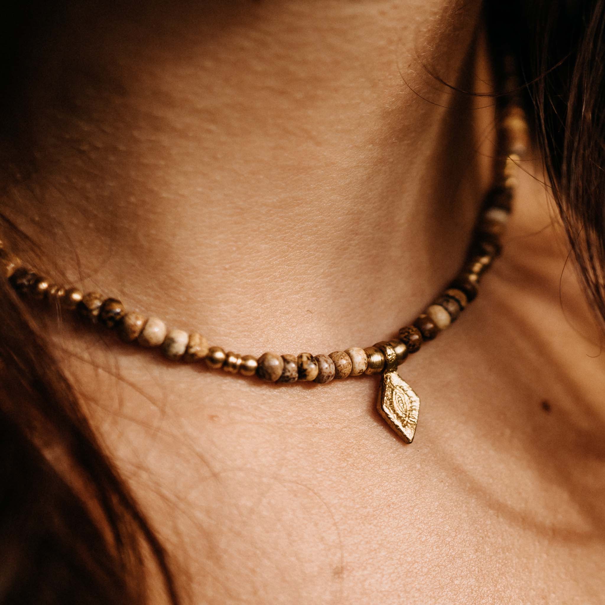 Halskette Nymera Gold Jaspis