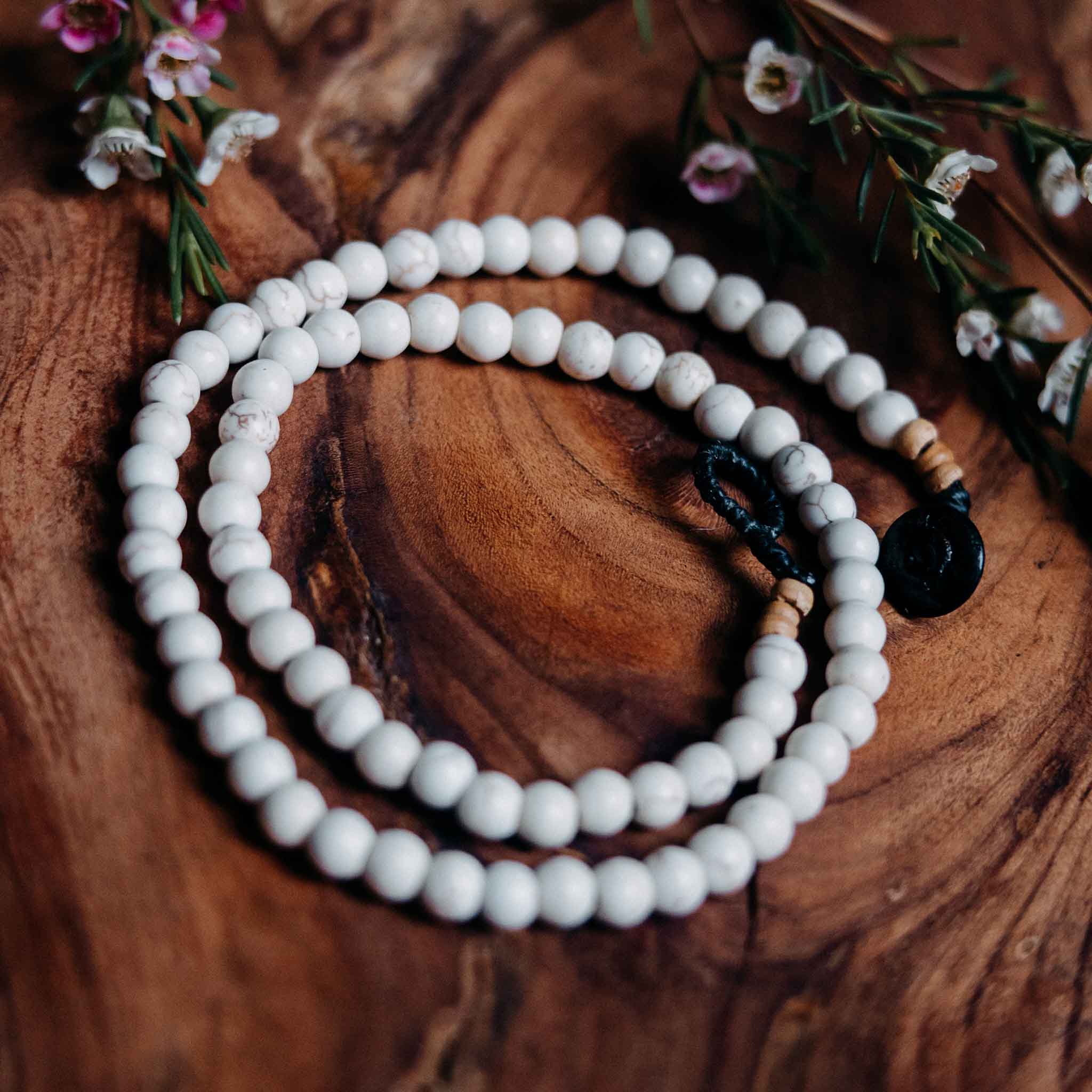 Necklace Pearl Howlite