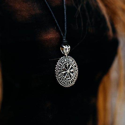 Halskette Vegvisir Platte Gold / Silber