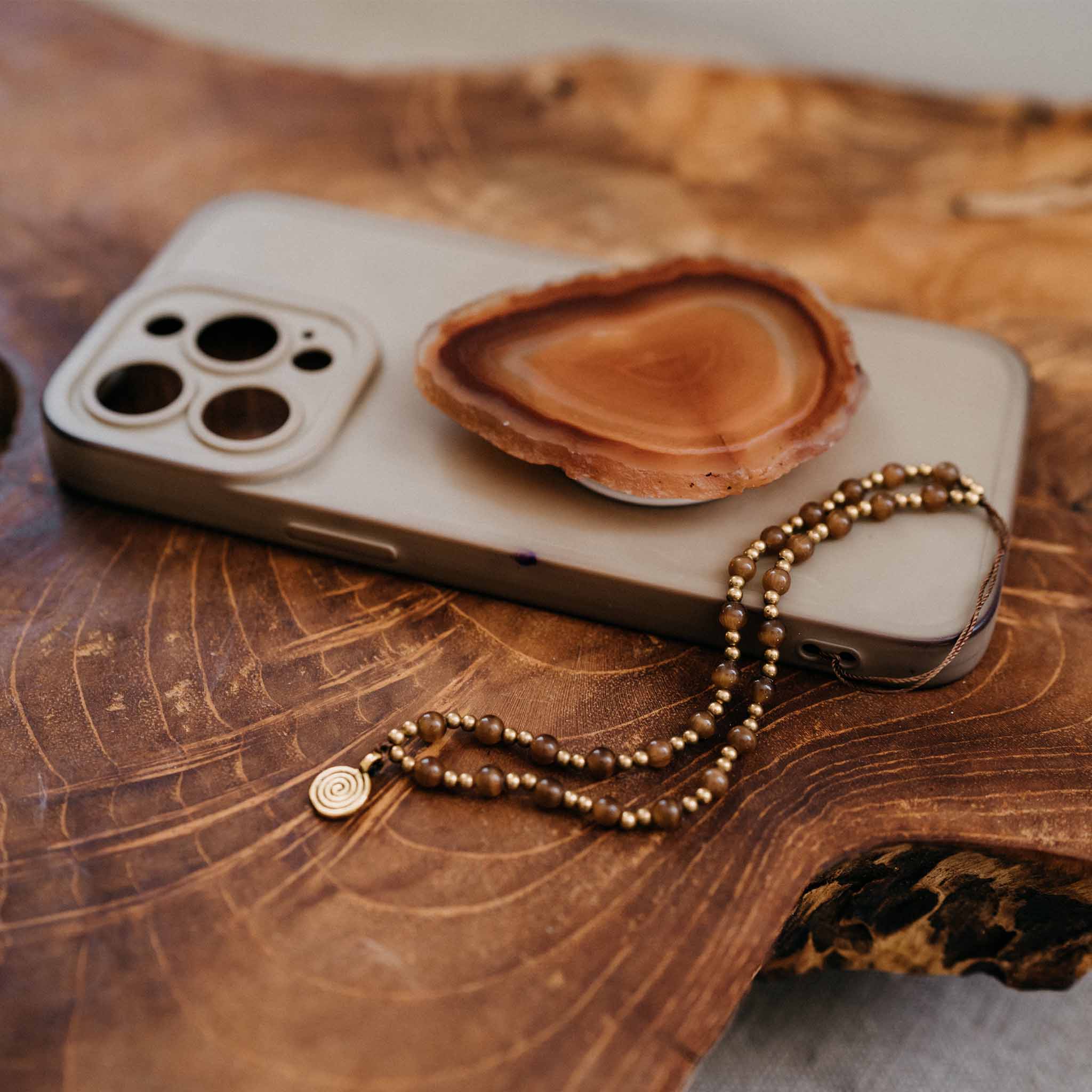 Mobile phone chain spiral