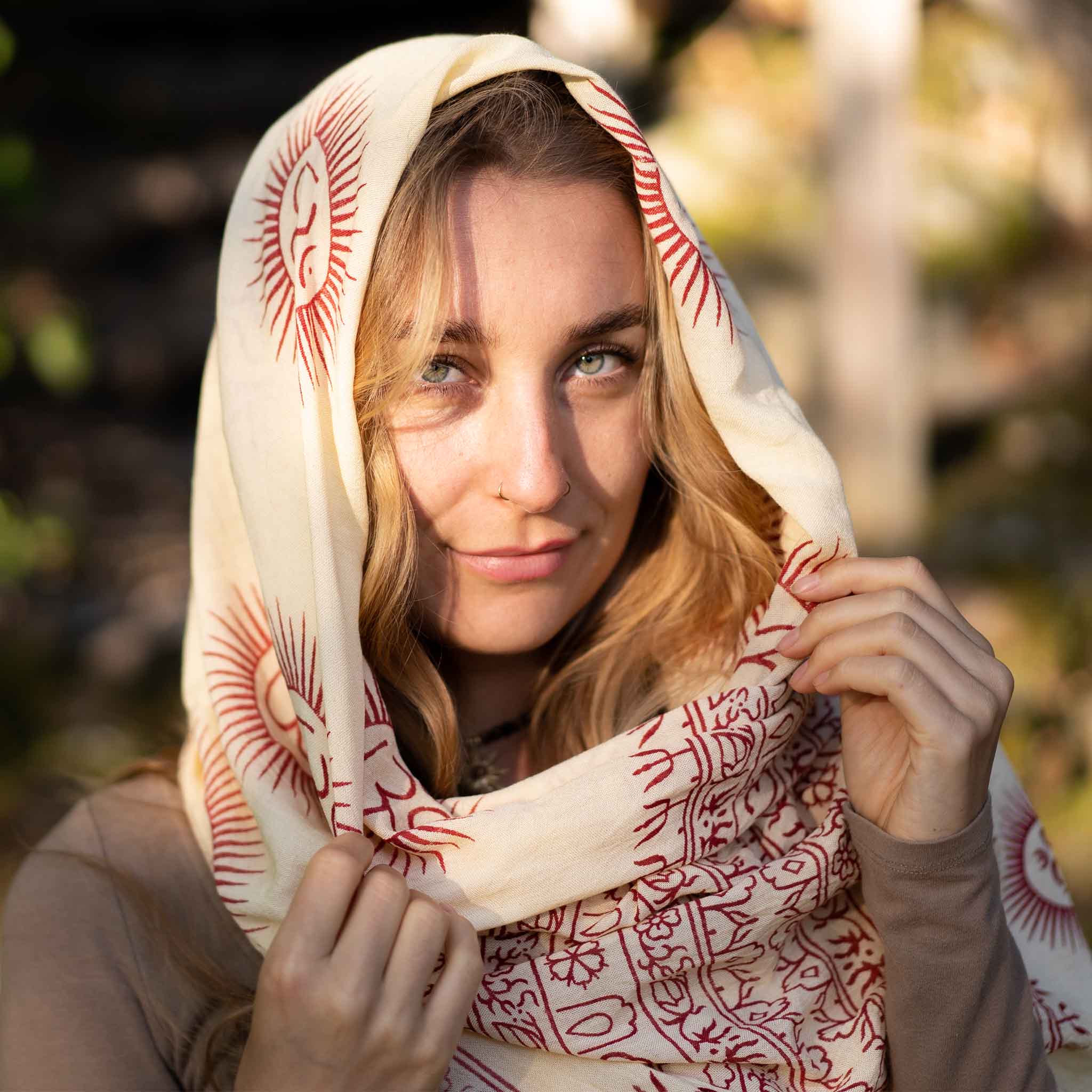 Mantra Tuch Ivory