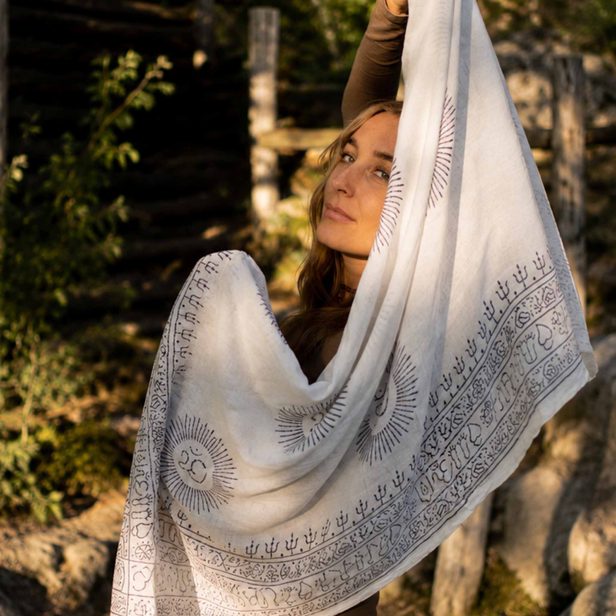 Mantra Tuch Opalia