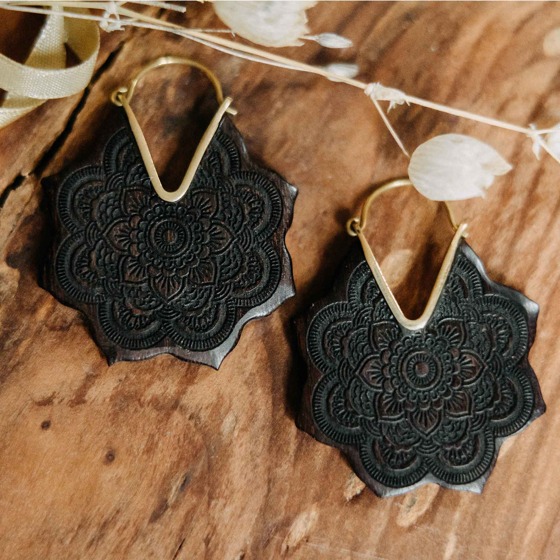 Ohrringe Larna Holz Gold