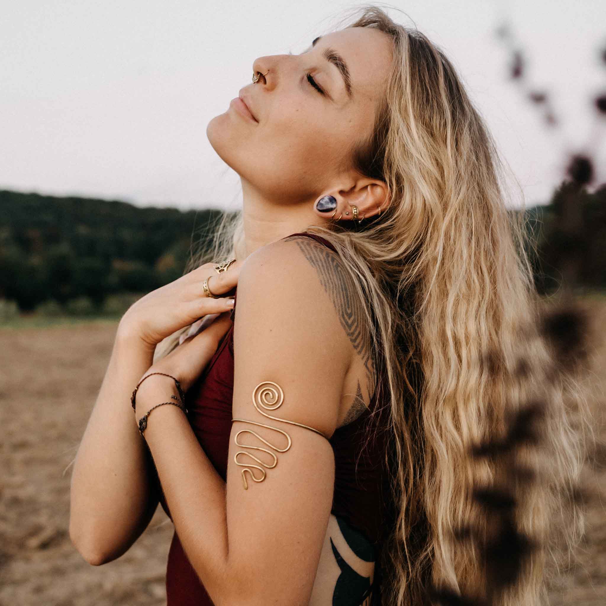 Priya Gold upper arm bracelet