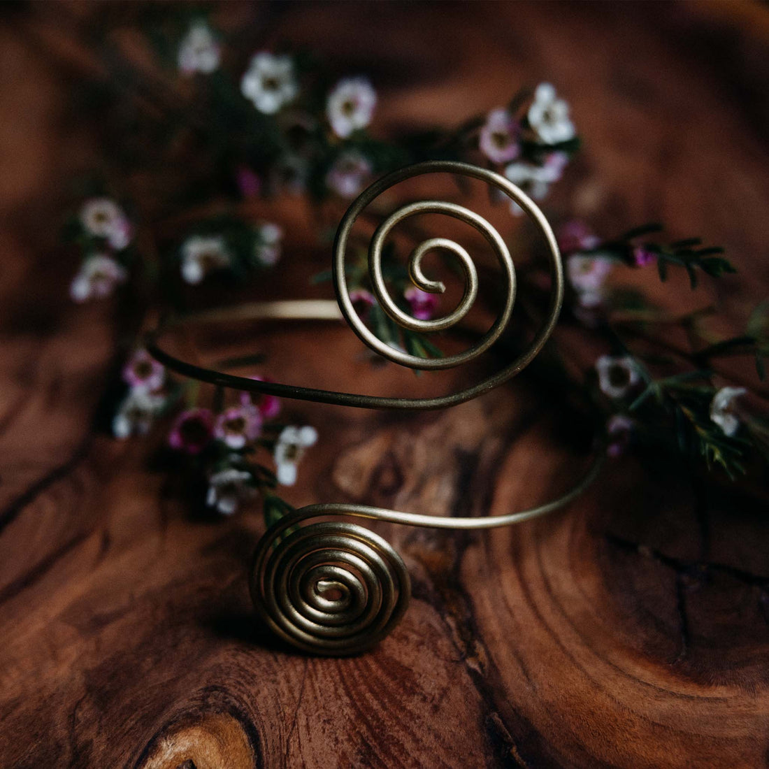 Thalia Gold upper arm bracelet