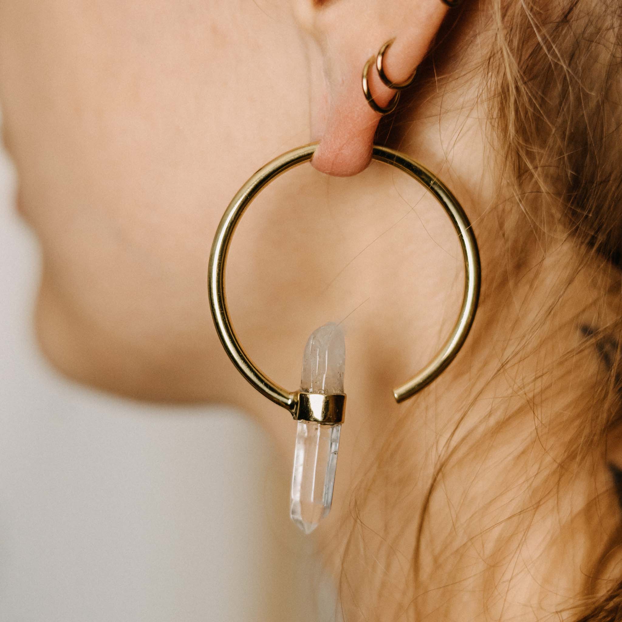 Ohrgewichte Anoushka Gold Bergkristall