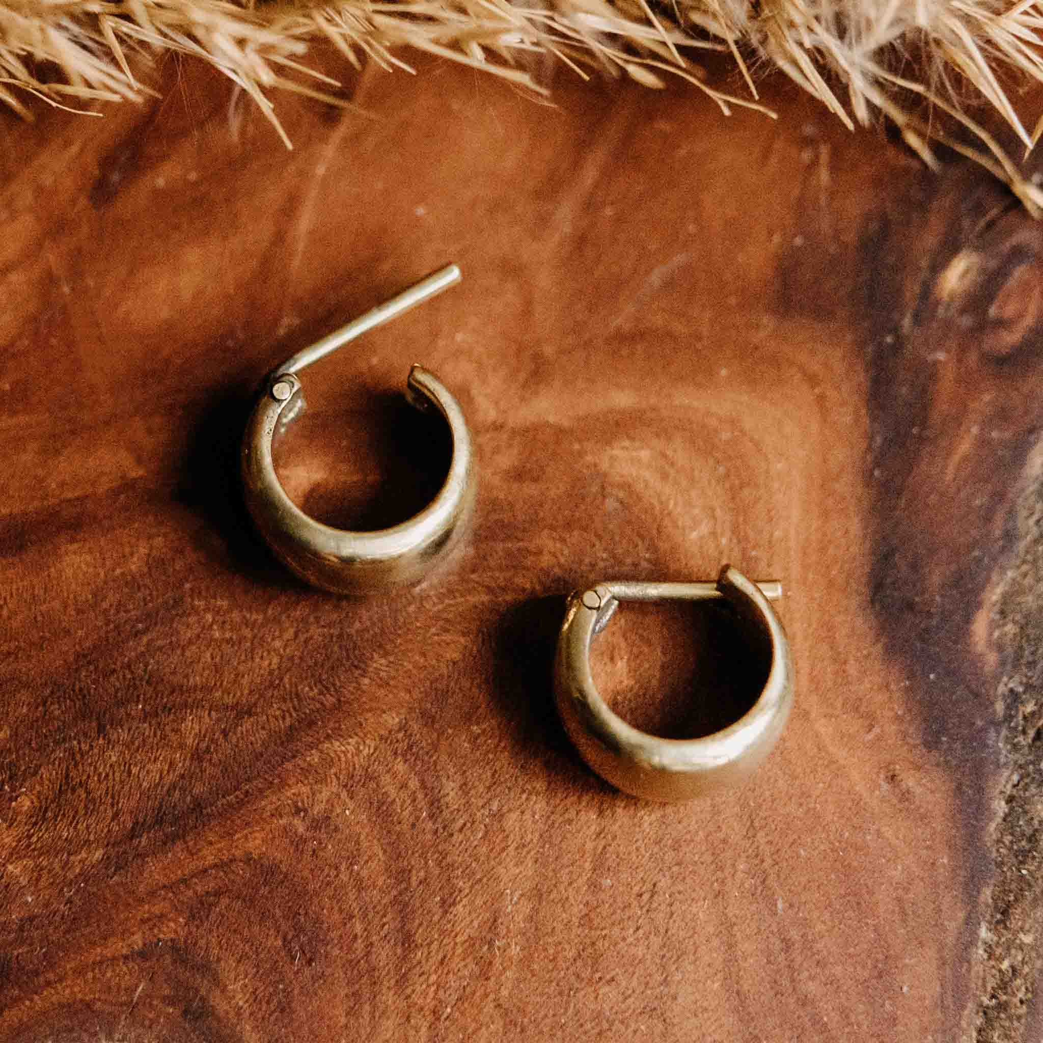 Ohrringe Almina Gold Glatt