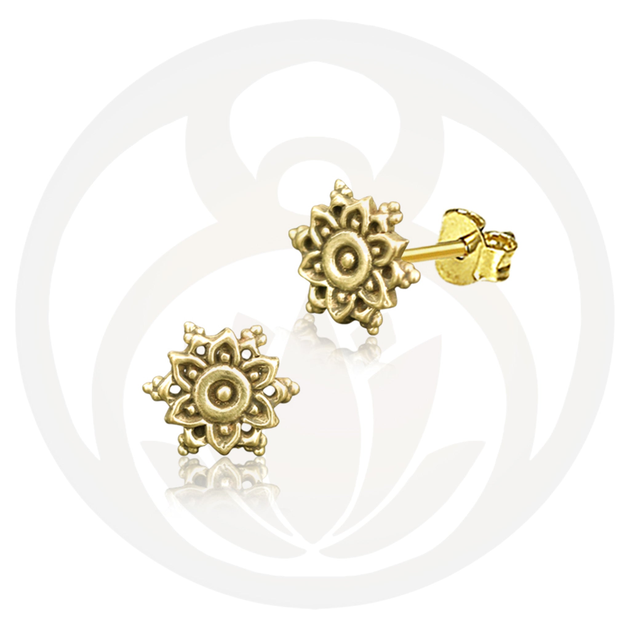 Putra Gold stud earrings