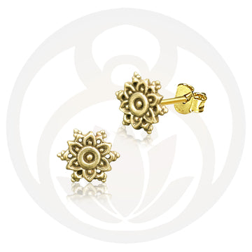 Putra Gold stud earrings