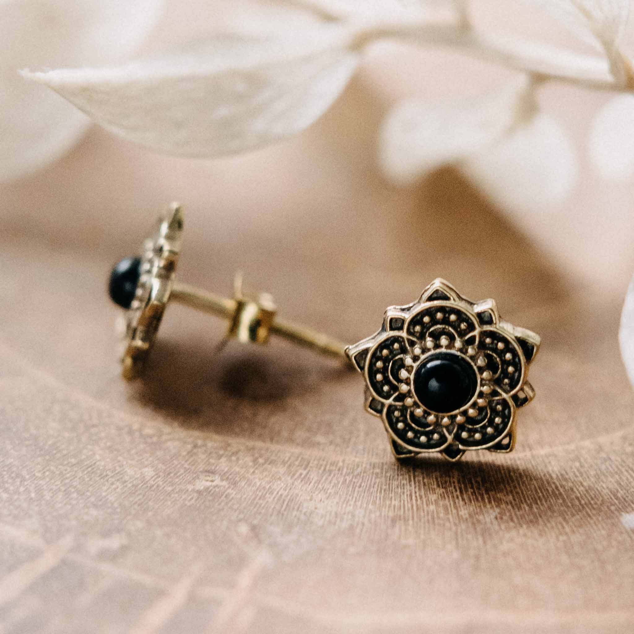 Mere Gold Onyx Stud Earrings