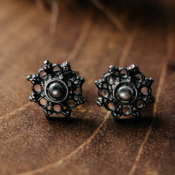 Stud earrings Ihaia silver