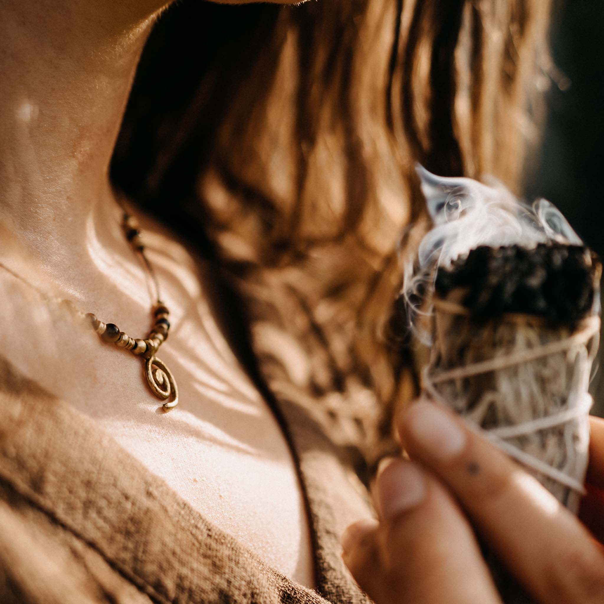 Halskette Lyvoria Gold Tigerauge