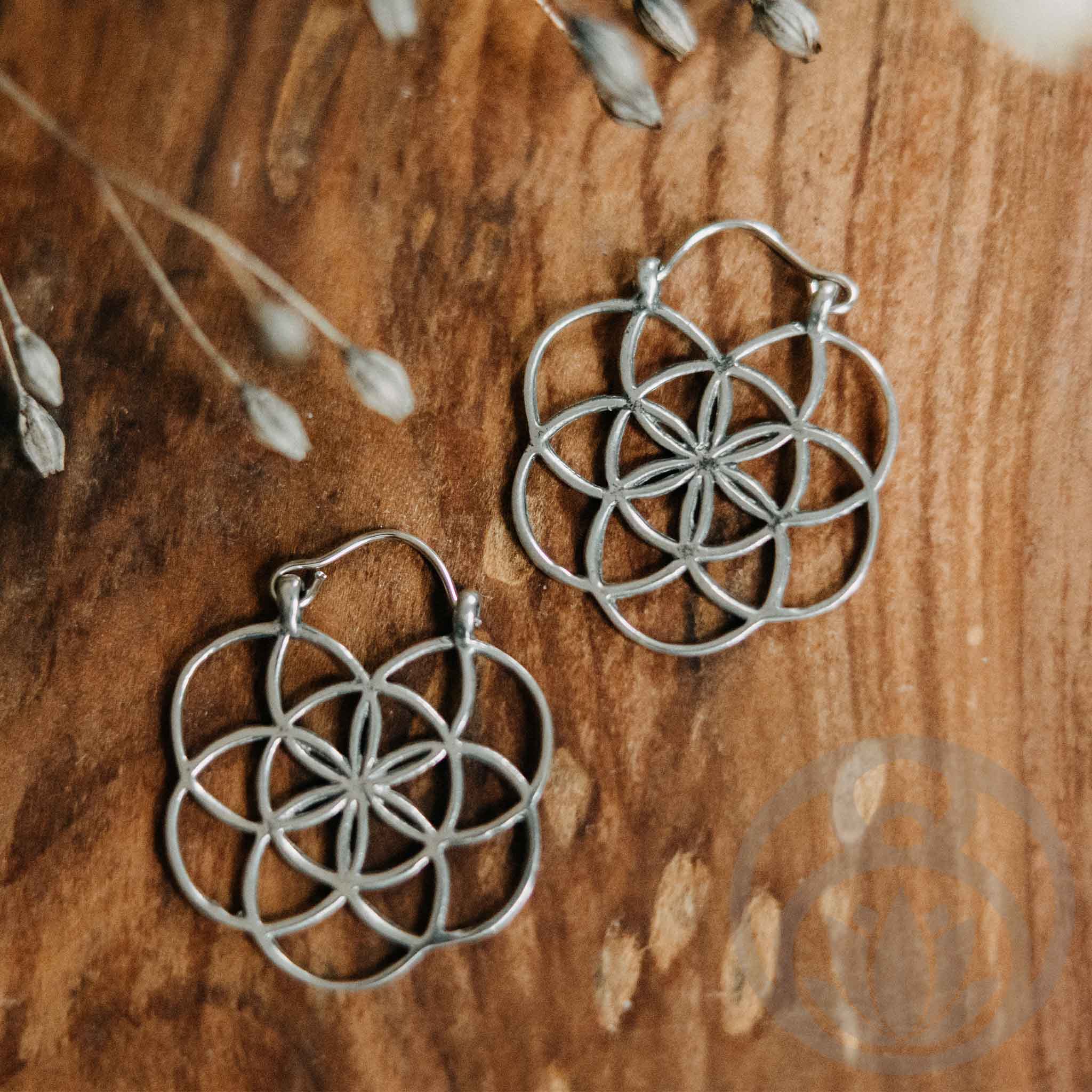 Yheakne Vintage Blumen Ohrstecker Ohrringe Silber Blumen