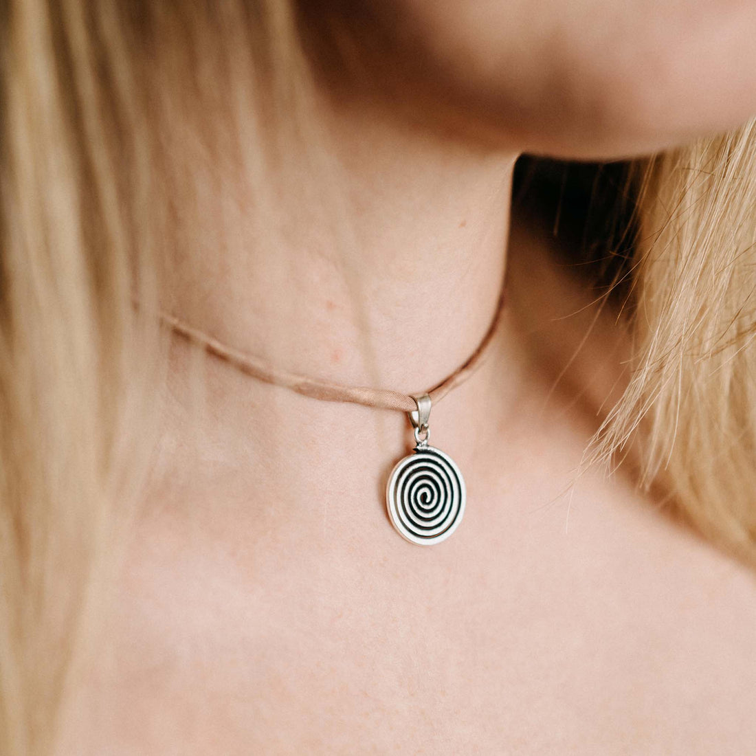 Harini silver pendant