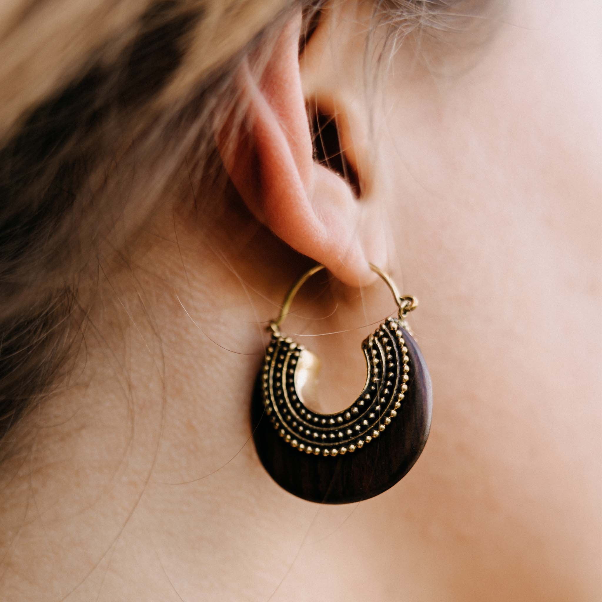 Ohrringe Tegan Holz Gold