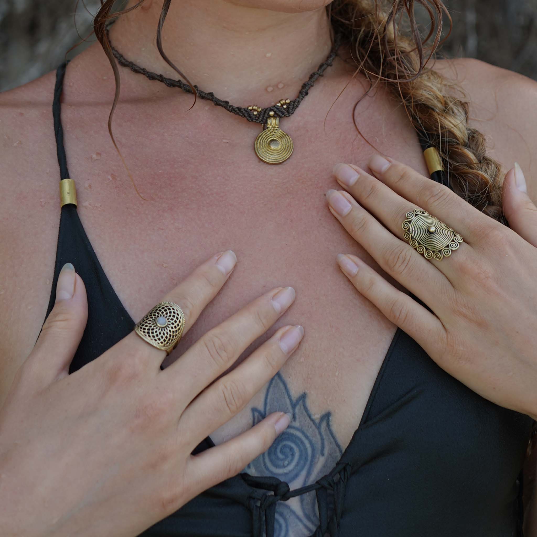 Kari Gold Agate Ring