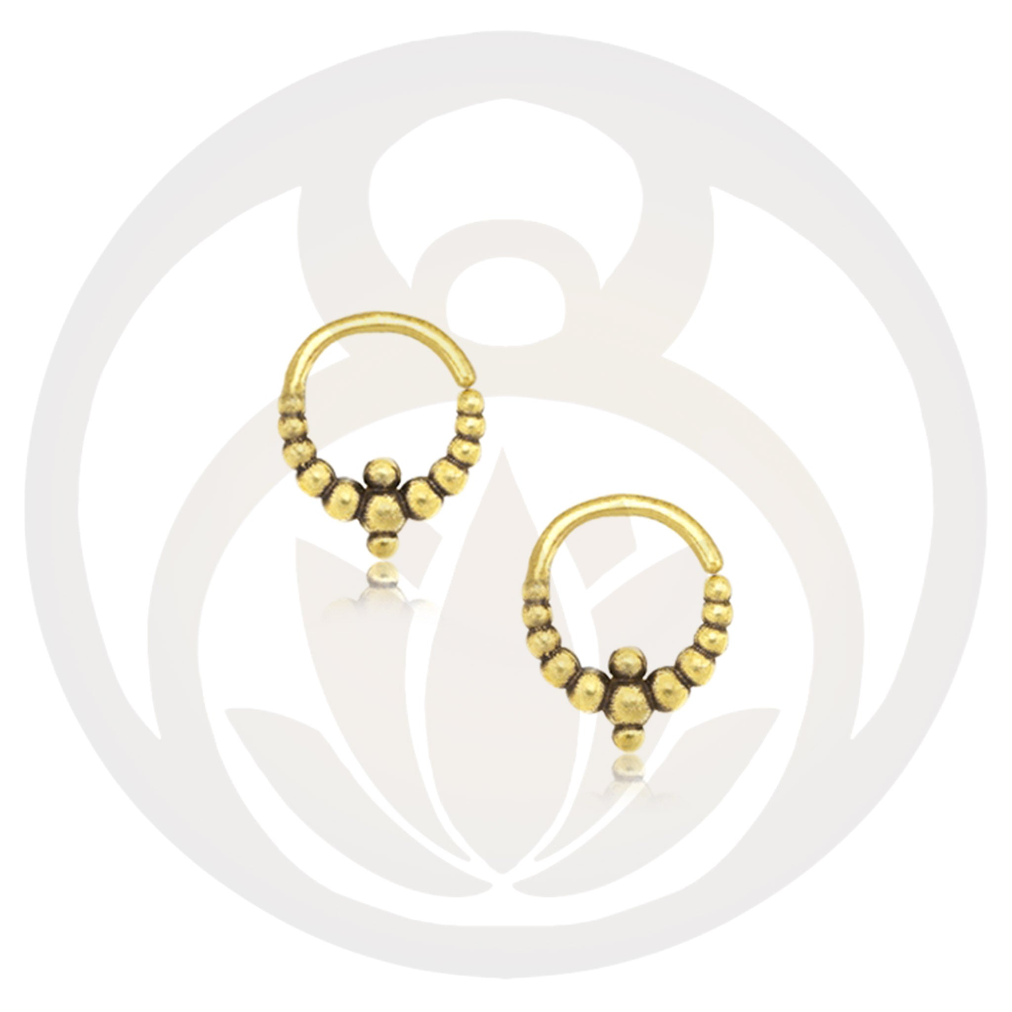 Septum small pointed two variants