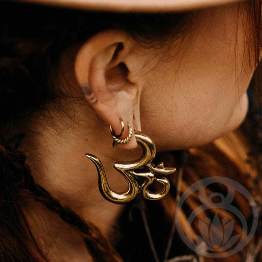 Ear Weights Ohm Gold